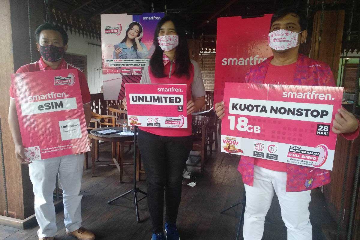 Smartfren Luncurkan Paket Unlimited, Nonstop dan eSIM Pertama di Indonesia. (rhd) - Smartfren Luncurkan Paket Unlimited, Nonstop dan eSIM Pertama di Indonesia