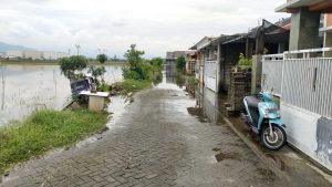 Banjir Lagi, Warga Tuding PT Yura Lakukan Pengurukan Asal-asalan