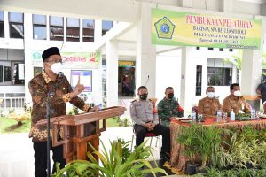 BUKA - Bupati Sidoarjo, Ahmad Muhdlor Ali (Gus Muhdlor) membuka acara pelatihan SPA dan Refleksologi untuk warga Kecamatan Sukodono, Sidoarjo, Senin (08/03/2021) - Gus Muhdlor : Peserta Pelatihan Harus Serius Tidak Boleh Protol