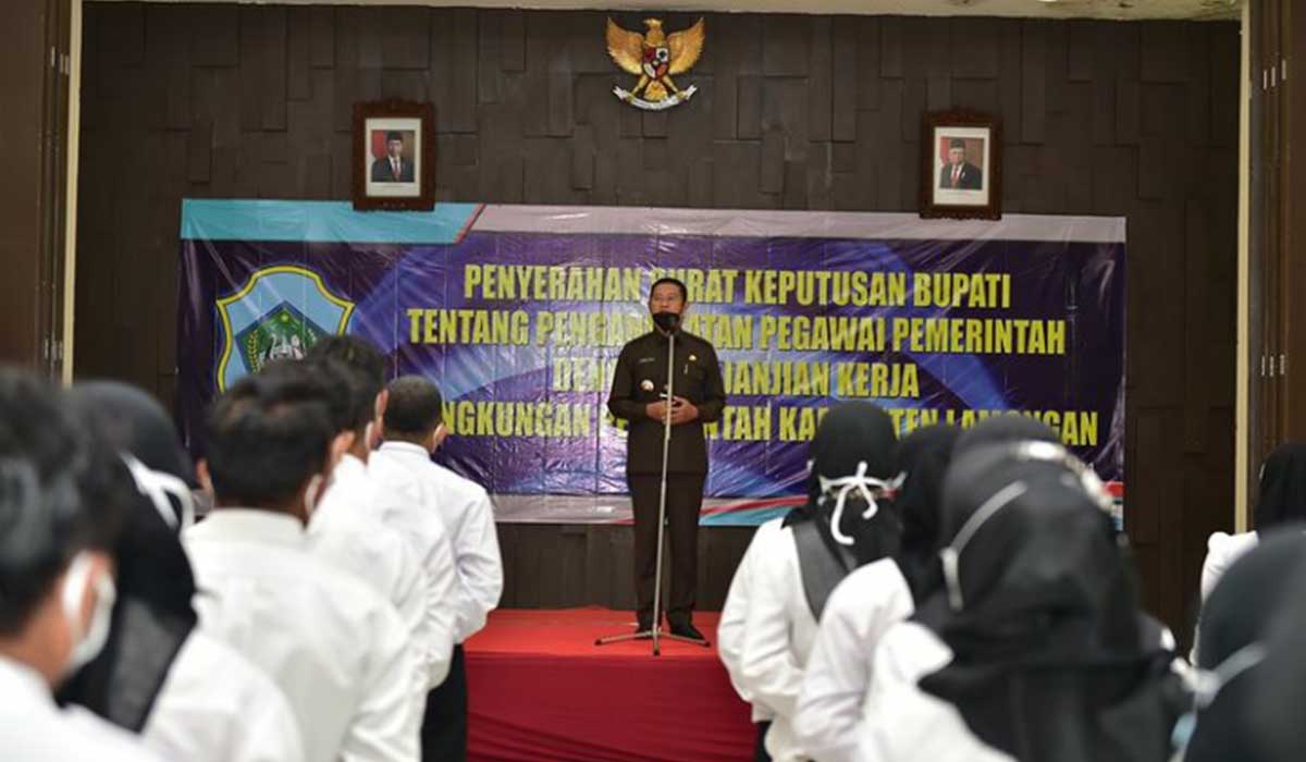 Bupati Yuhronur Resmi Melantik 348 Pegawai PPPK Lamongan