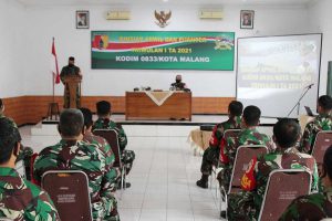 Dandim 0833 buka Binsiap Apwil dan Puanter Triwulan I 2021. (ist) - Tingkatkan Kemampuan Prajurit, Kodim 0833 Gelar Binsiap Apwil dan Puanter
