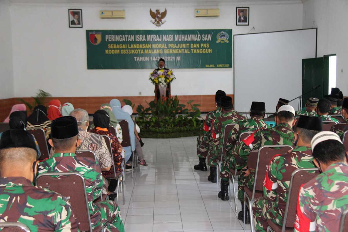 Dandim 0833 mengingatkan jati diri prajurit sebagai hamba Allah SWT. (ist) - Dandim 0833 Ajak Prajurit Meneladani Nabi Muhammad SAW Melalui Isra Mi'raj