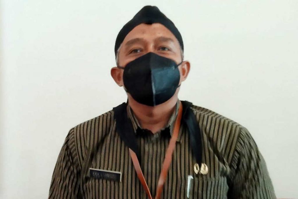 Kadisnaker berikan penjelasan penerapan fully OSS. (ws1) - Disnaker PMPTSP Kota Malang Targetkan Fully OSS per 1 April 2021