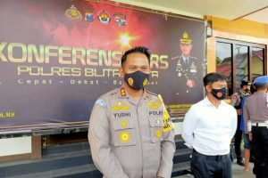 Kapolres Blitar Kota, AKBP Yudhi Heri Setiawan - Syukuran Relawan Walikota Blitar Terapkan Prokes