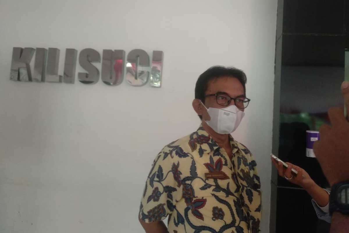 Kepala Dinas Komunikasi dan Informasi (Kominfo) Kota Kediri, Apip Permana MM - Bersama ASN Puluhan Wartawan Kota Terima Vaksin Dosis Kedua