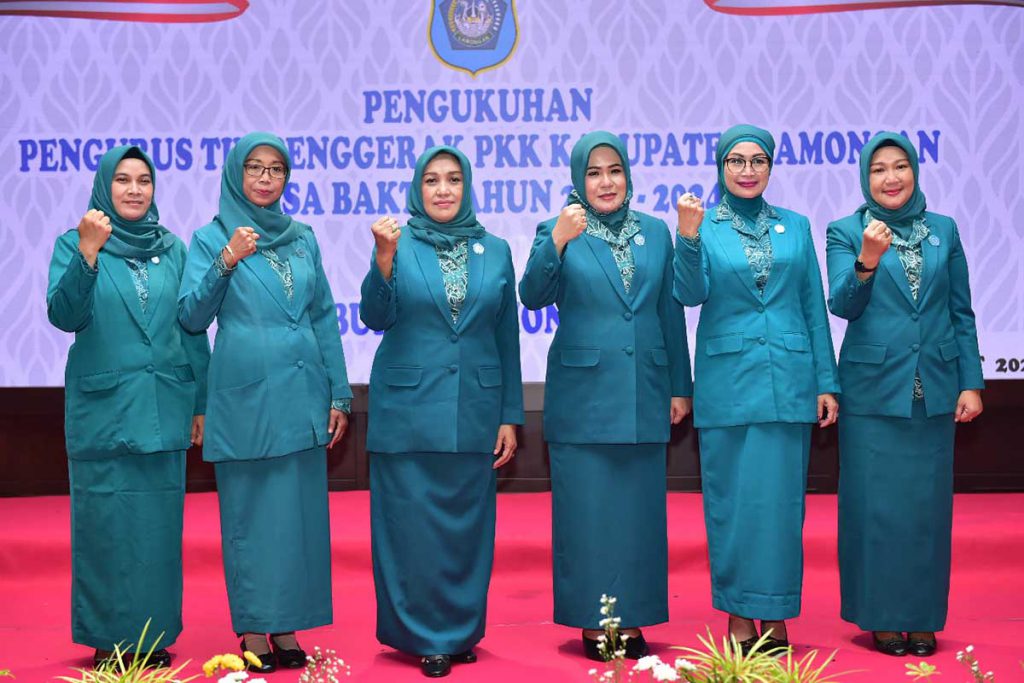 Wujudkan Kemajuan Lamongan Berkeadilan, Bupati YES KuKukuhkan Kepengurusan TP PKK