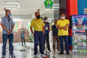 Menpora Zainudin Amali kunjungi latihan Borneo FC di Stadion Gajayana. (ist) - Piala Menpora Tertib, Menpora: Insyaallah Izin Liga Akan Terbit