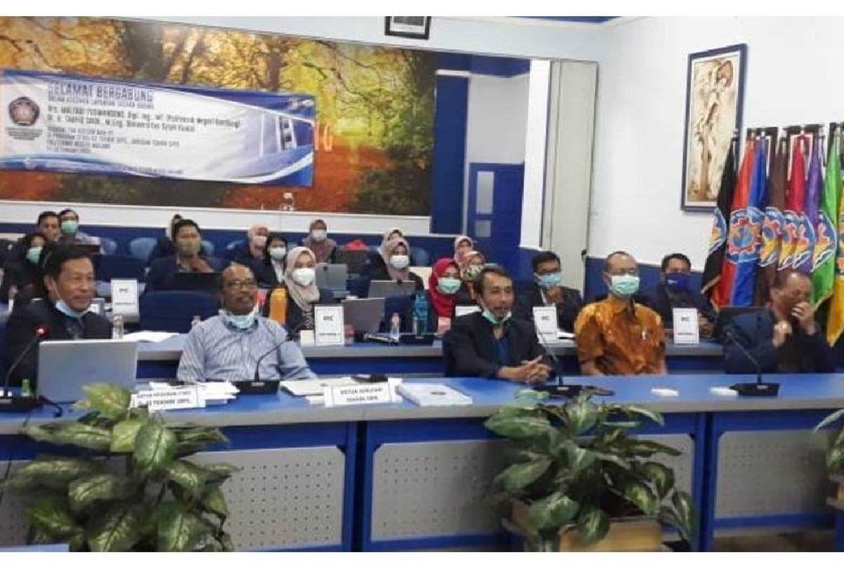 Menyimak pemaparan BAN-PT. (ist) - Prodi D-III Teknik Sipil Polinema Raih Akreditasi Unggul BAN-PT