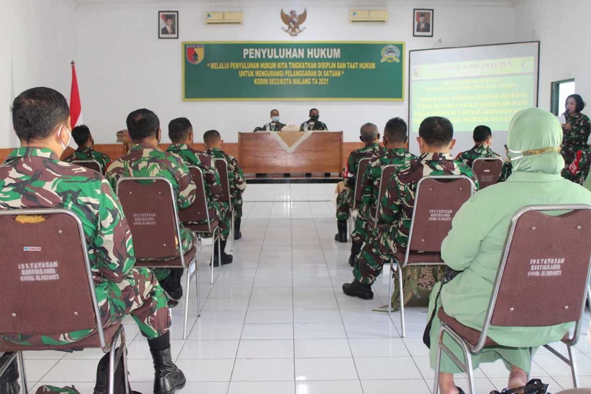 Penyuluhan hukum bagi anggota Kodim 0833. (ist) - Kodim 0833 Kota Malang Gelar Penyuluhan Hukum Bagi Anggota