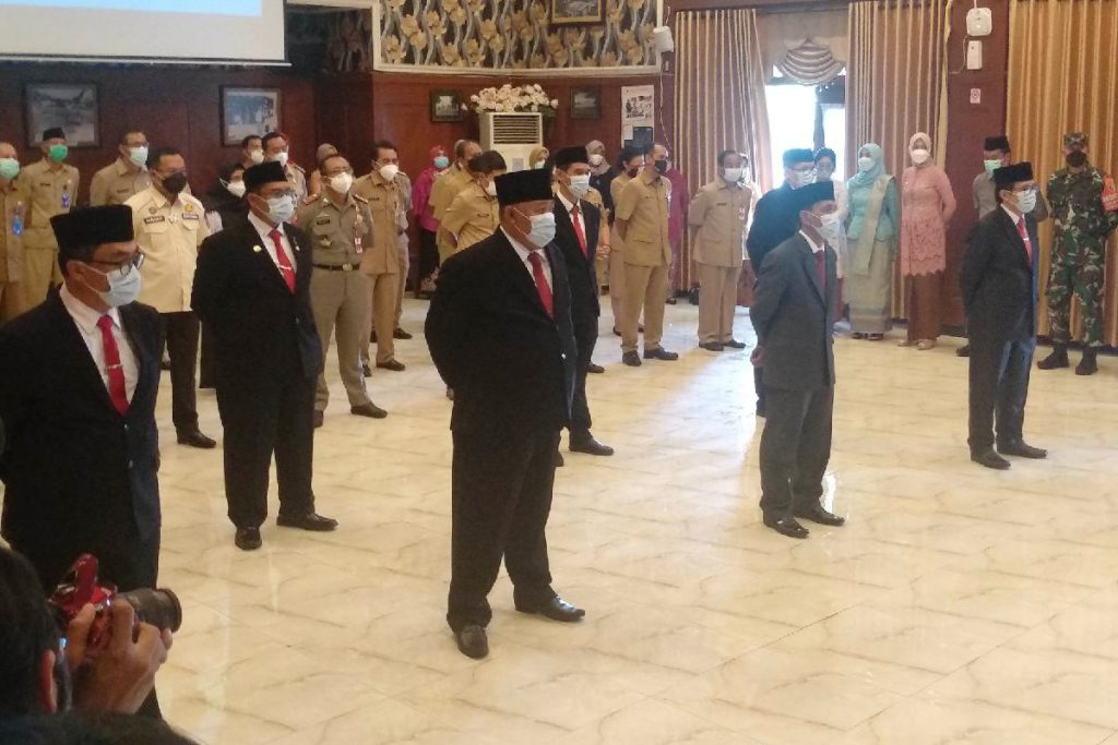 Pjs Sekda dan 6 Kepala OPD yang dilantik. (ws1) - Walikota Malang Lantik Pjs Sekda dan Enam Kepala OPD