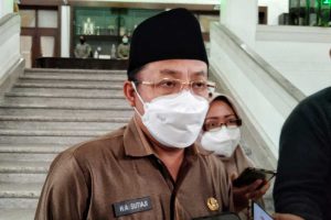 Sutiaji berikan respon terhadap KLB Demokrat. (ws1) - Dua Kubu Demokrat, Sutiaji: Tetap Solid AHY