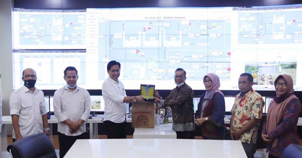 Tugu Tirta memiliki teknologi informasi yang terintegrasi (portal TWUIN), sistem distribusi air yang berbasis teknologi otomasi (SCADA-TWUIN Command Center). (hms) - Buah Pengalaman Force Majeure, Tugu Tirta Andalkan ‘Si Raja Air’
