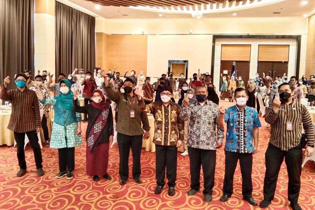 Walikota Malang bersama Disnaker dan peserta BKK. (ws1) - Tak Harus Jadi Karyawan, Lulusan SMK Jadi Entrepreneurship