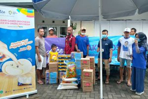 Aksi sosial Aice Group menyalurkan bantuan gempa. (ist) - Aice Group Bersama Jaringan Distribusi Bantuan Gempa Malang - GP Ansor: Hindari penularan Covid-19 jadi bencana ganda