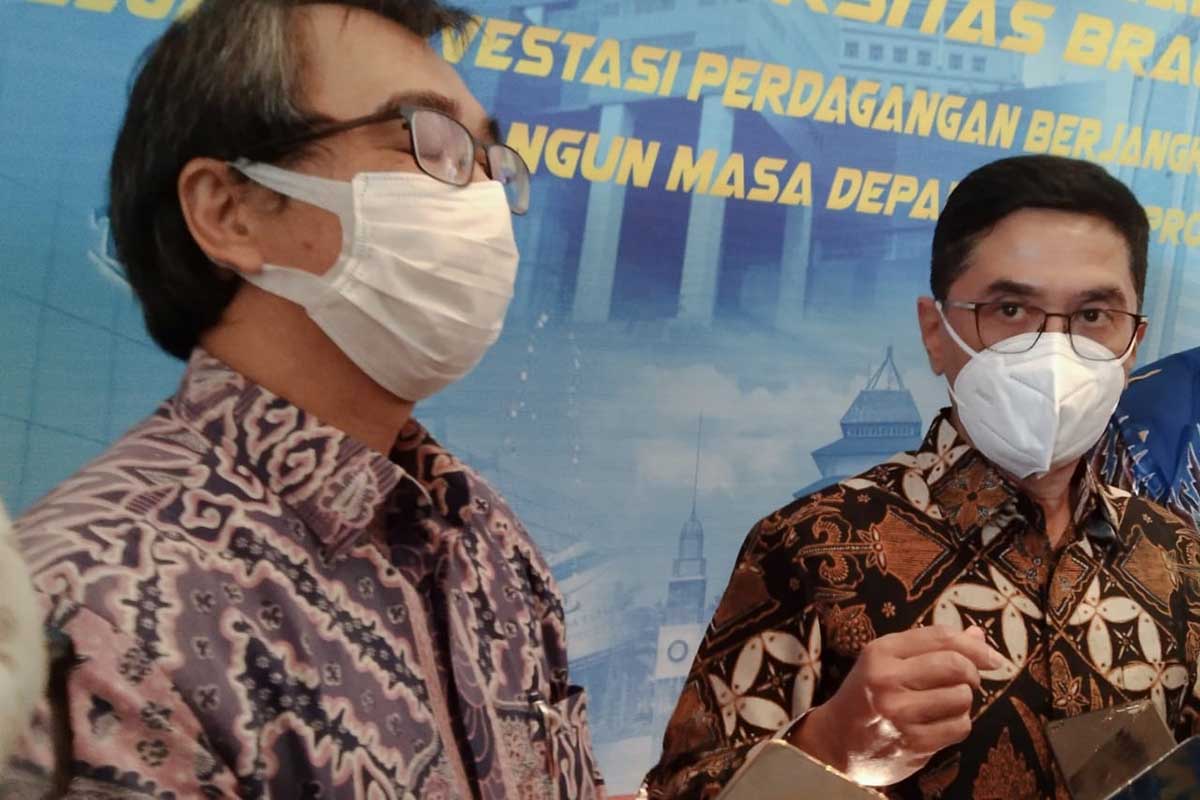 Dirut PT Bursa Berjangka Jakarta dan Kepala Bappebti berikan keterangan emas digital. (ws1) - Permudah Investasi, Tahun Ini Bakal Ada Emas Digital