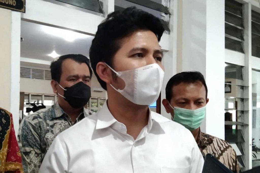 Emil Dardak ditemui selepas FGD di Bakorwil. (ws1) - Bakal Dibangun SMK di Singosari, Wagub: Malang Gudangnya Animasi