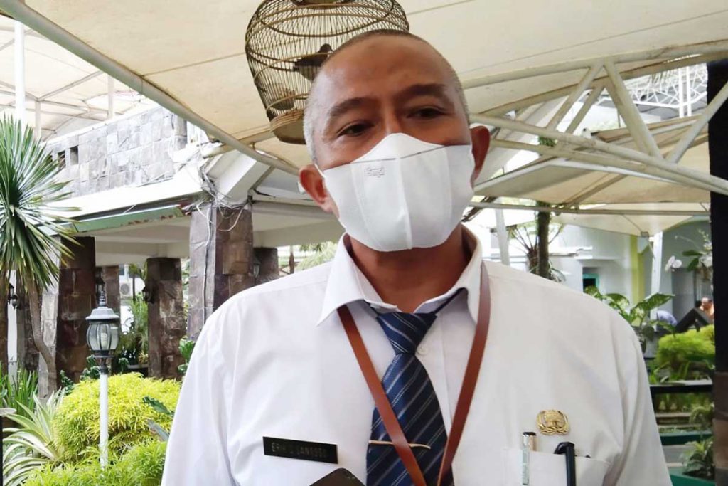Erik Setyo Santoso jelaskan kesannya. (ws1) - Uji Publik Selesai, Ini Kesan Ketiga Calon Sekda Kota Malang
