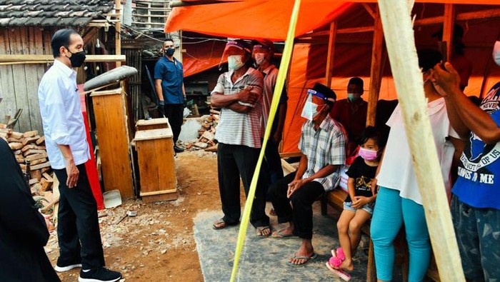 Kunjungan Presiden Jokowi ke korban gempa Malang. (ist) - Kunjungi Korban Gempa Malang, Presiden Jokowi Janji Bantu Perbaiki Rumah Warga