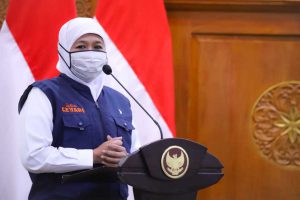 Gubernur Jatim Khofifah Indar Parawansa. (ist) - Sampaikan Duka Cita Banjir Bandang NTT, Gubernur: Rakyat NTT Tidak Sendiri