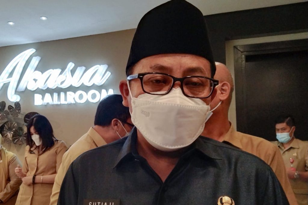 Sutiaji berikan penekanan pada OPD untuk berdayakan UMKM dengan membeli produknya 40 persen. (ws1) - Walikota Malang Dorong OPD Belanja 40 Persen Produk UMKM Lokal