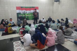 Ketua DPRD Kota Malang mengapresiasi kegiatan Bhakti Ramadhan 2021. (rhd) - ATM - Ketua DPRD Kota Malang Salurkan Santunan Ratusan Anak Yatim