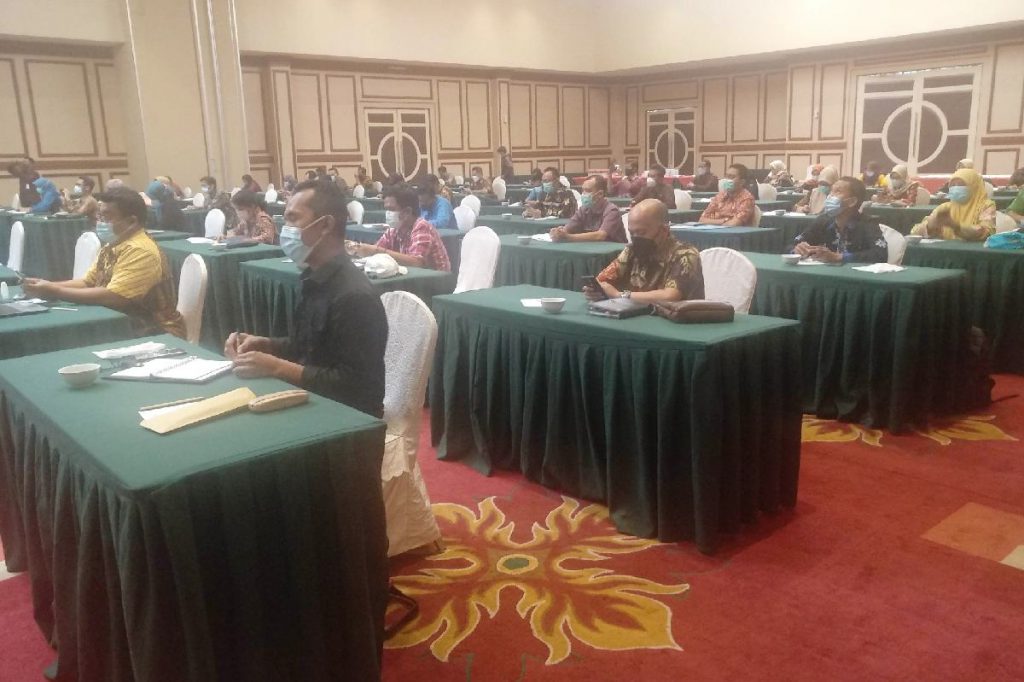 Peserta menyimak penyusunan RPJMD. (rhd) - Bappeda Pemda-Pemprov Jatim Bersinergi Susun RPJMD