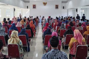 Peserta tes urine berasal ASN Kesekretariatan Daerah Pemkot Malang. (ws1) - Deteksi Dini, Pemkot Malang Kembali Tes Urine Jajaran ASN