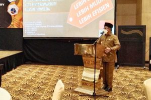 Walikota Malang bersama peserta seminar satu hari Siklon. (ws1) - PJU di Kota Malang Surplus, Sutiaji: Kita Butuh Smartnya