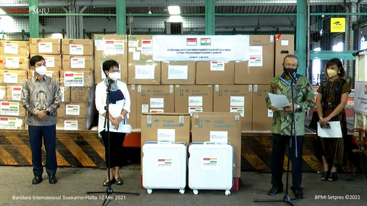 Bantuan penanganan covid-19 dari Indonesia ke India - Indonesia Kirim Hibah Bantuan Oksigen ke India
