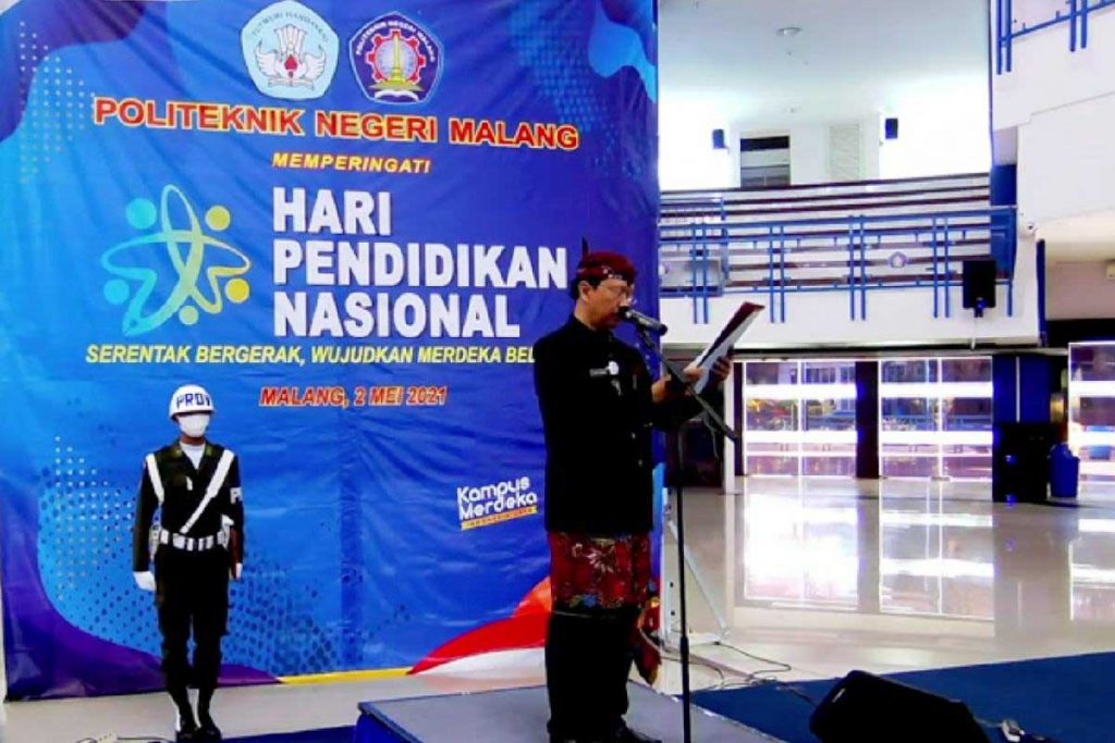 Direktur Polinema menyampaikan beberapa capaian dan prestasi Polinema. (rhd) - Peringati Hardiknas 2021, Polinema Kado Beragam Prestasi