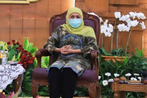 Gubernur Jatim Khofifah Indar Parawansa. (ist) - Persiapkan PTM, Khofifah Minta SMA, SMK, dan SLB Bentuk Satgas Covid-19 Tiap Sekolah