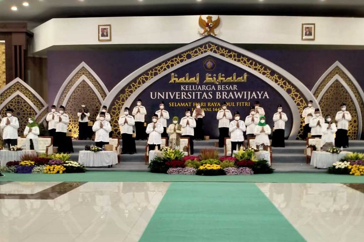 Jajaran pimpinan UB halal bI halal secara virtual. (ist) - Halal Bi Halal Lintas Sivitas UB Wujud Keguyuban