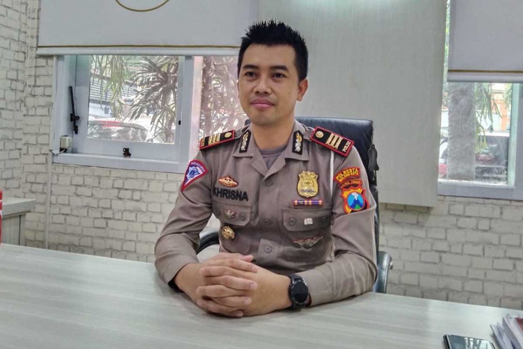 Kasatlantas Polresta Malang Kota, AKP Yoppy Anggi Khrisna. (ws1) - Waspadai 'Travel Gelap,' Petugas Beri Sanksi Putar Balik