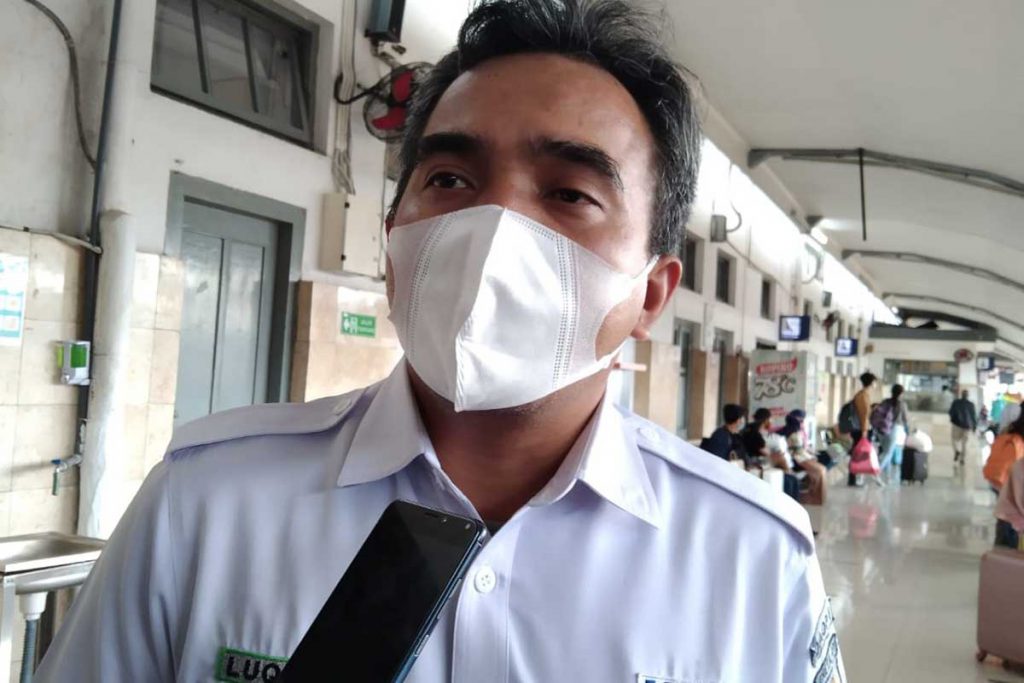 Manajer Humas PT KAI Daop 8 Surabaya, Luqman Arif. (ws1) - Jelang Pengetatan Idul Fitri, Pengguna KA Flat