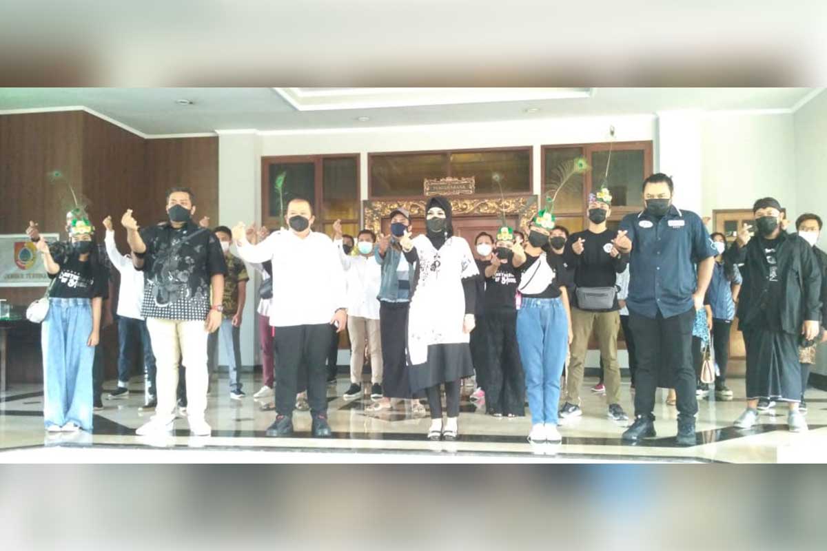 Penyambutan Linkrafin di Pendopo Wahyawibawagraha. (ist) - Seniman Lokal Jember Ditantang Bupati Unjuk Kreatifitas Pasca Linkrafin Juara