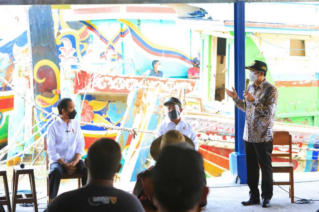 Tinjau PPDI Brondong Lamongan, Presiden Jokowi Sanggupi Perbaikan Fasilitas Pelabuhan