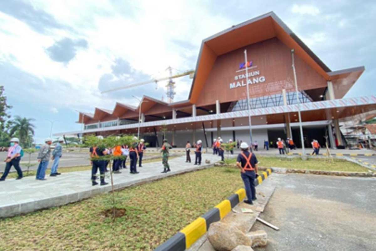 Stasiun Malang Baru dioperasikan Senin (10/5/2021). (ws1) - KA Jarak Jauh Sepi, KAI Daop 8 Operasikan Stasiun Malang Baru
