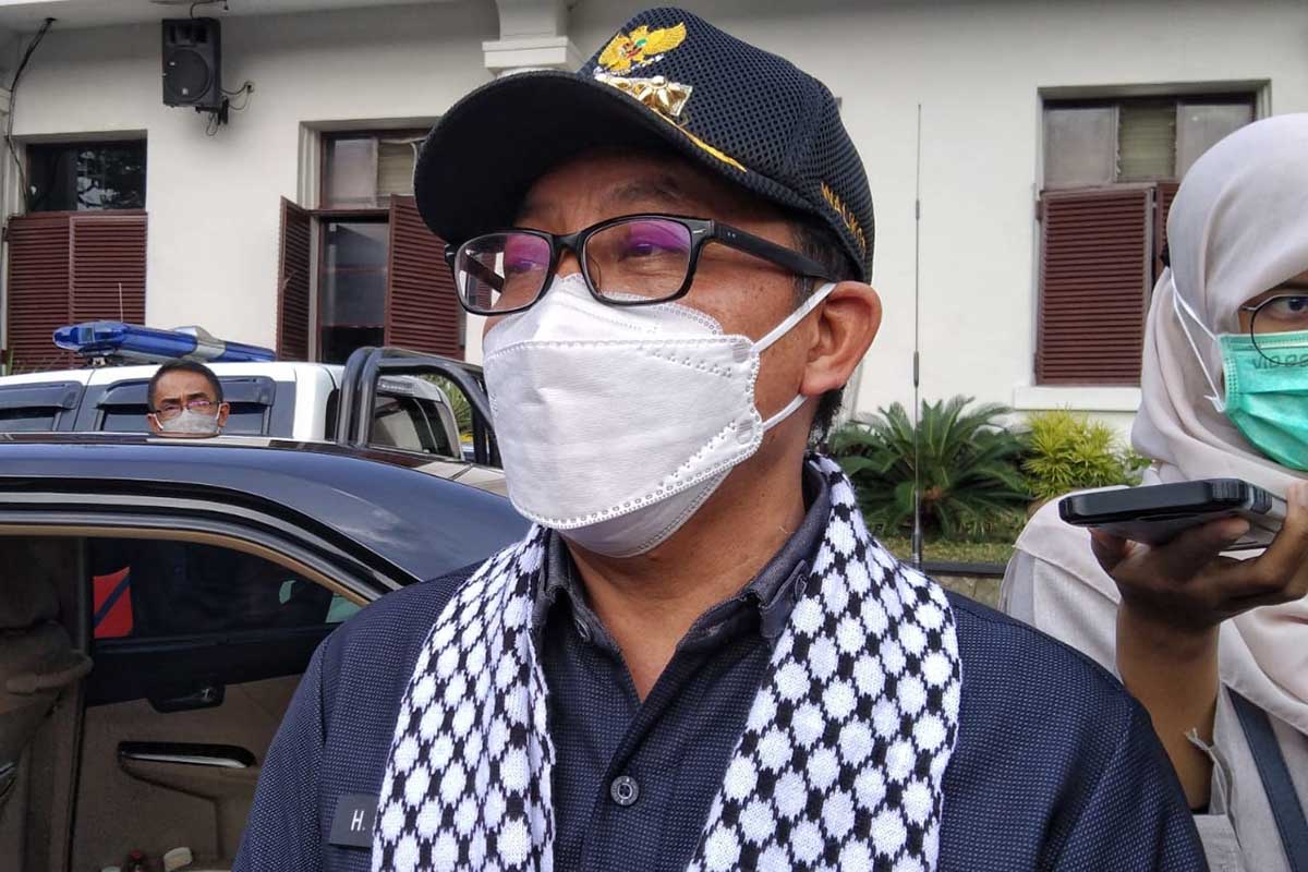 Sutiaji ditemui selepas menemui aksi damai dukung Palestina. (ws1) - Miliki Kenangan Manis Palestina, Sutiaji: Saya Hampir Besanan