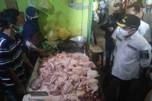 Daging ayam jadi komoditas teratas penunjang inflasi momen Ramadan dan Idul Fitri. (rhd) - Dampak Ramadan-Idul Fitri, Kota Malang Alami Inflasi 0,14 Persen pada Mei 2021