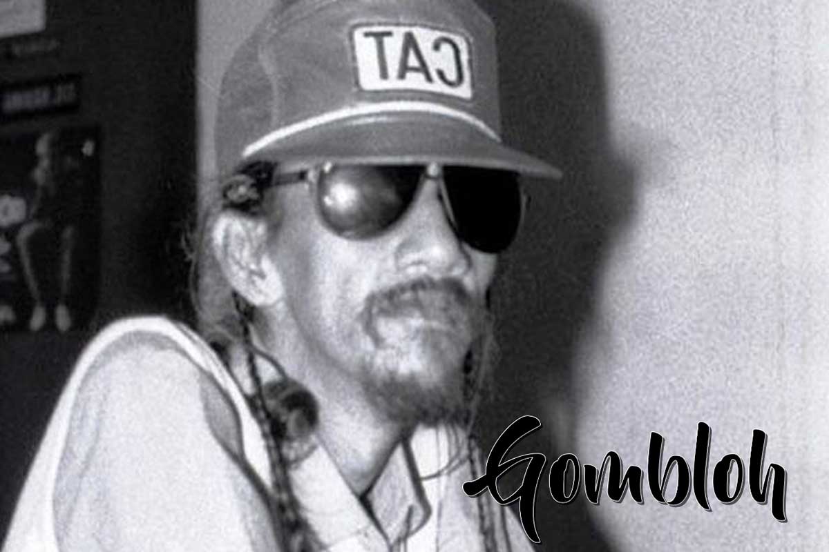 Gombloh, salah musisi legendaris dipajang di Balaikota Malang. (ist) - Peringati HLH, Foto Musisi Terpampang di Lobi Balaikota Malang