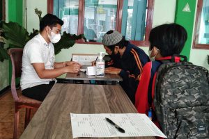 Ilustrasi pendaftaran offline Jalur Prestasi Lomba. (jaz) - PPDB Tak Lolos, Disdikbud: Kualitas Pengajar Negeri dan Swasta Sama