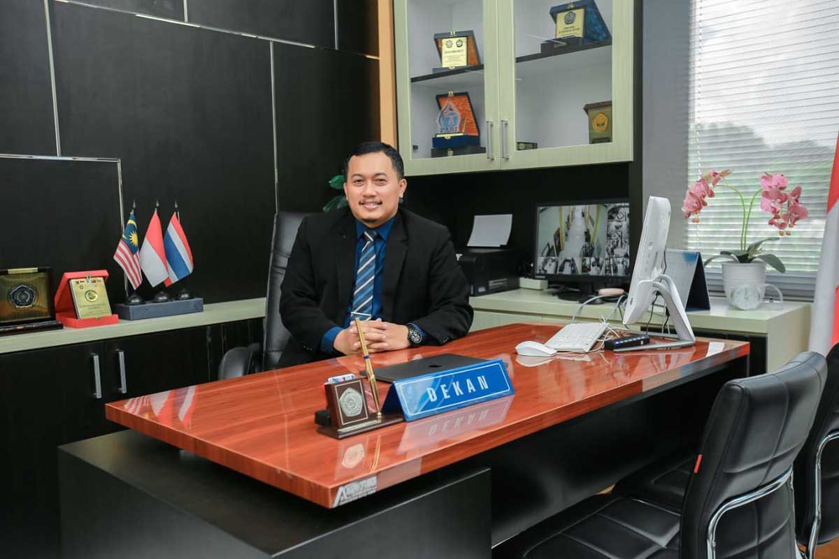 Ketua MCCC Ns. Sasmiyanto, SKep, MKes, sekaligus dekan Fikes. (ist) - Unmuh Jember Dirikan MCCC Upaya Preventif Covid-19 di Area Kampus