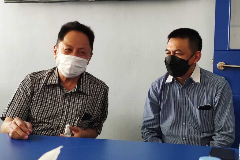 Ketua Senat Polinema didampingi Humas Polinema. (rhd) - Empat Bacalon Berebut Tongkat Direktur Polinema 2021-2025