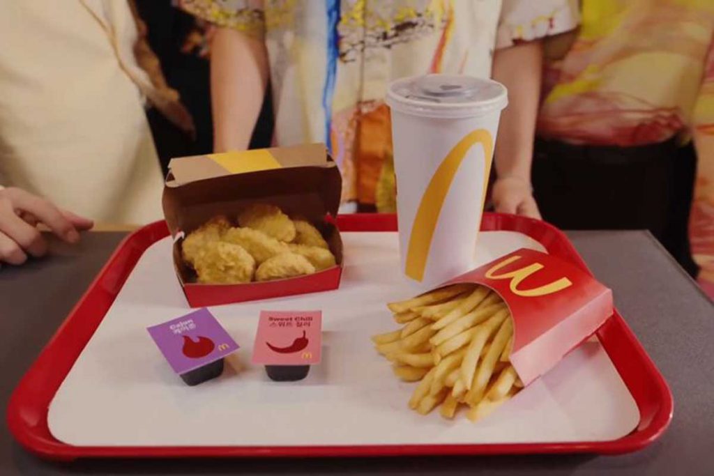 Menu kolaborasi BTS dan McD. (ist) - McDonald's Surabaya Tutup Sementara Akibat Kerumunan BTS Meal