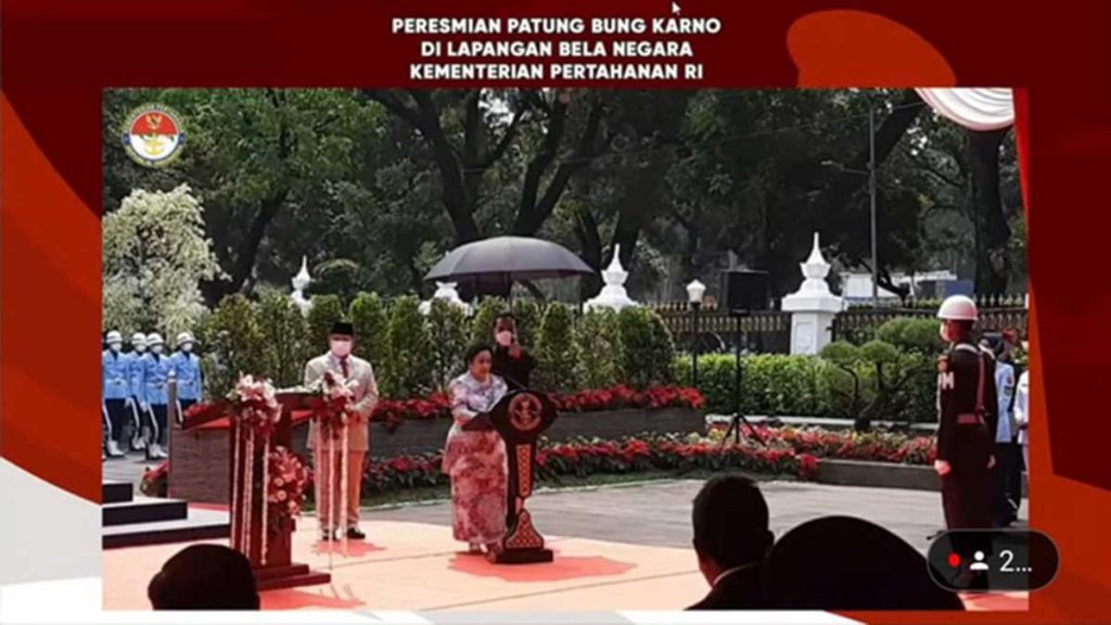 Peresmian patung Bung Karno. (ist) - Patung Bung Karno Berkuda Diresmikan di Kemenhan