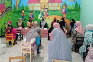 Salah satu program Bina Keluarga Balita. (ist) - Peringati Harganas 2021, Pemkot Malang Usung Keluarga Keren Cegah Stunting