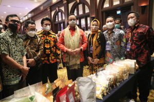 Walikota Malang mendampingi Gubernur DKI Jakarta dan Wagub Jatim. (ist) - Kota Malang Terlibat Misi Dagang dan Inventasi Pemprov Jatim - Pemprov DKI Jakarta