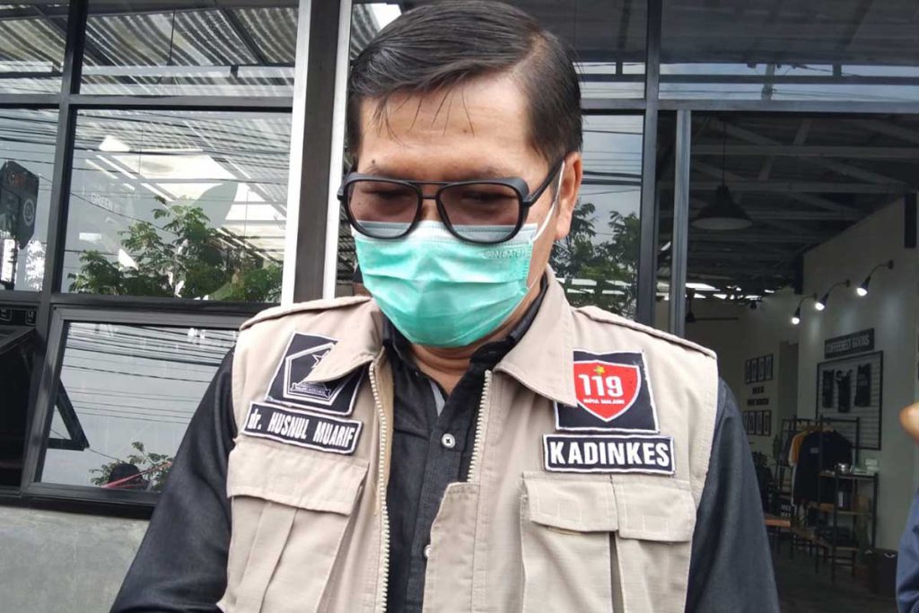 Kepala Dinas Kesehatan (Dinkes) Kota Makang, dr Husnul Muarif ditemui dalam sidak ke beberapa kafe Kelurahan Sudimoro. (jaz) - Hari Ini Safehouse Penuh, Genjot Vaksinasi Tambahan 2.850 Vial AstraZeneca