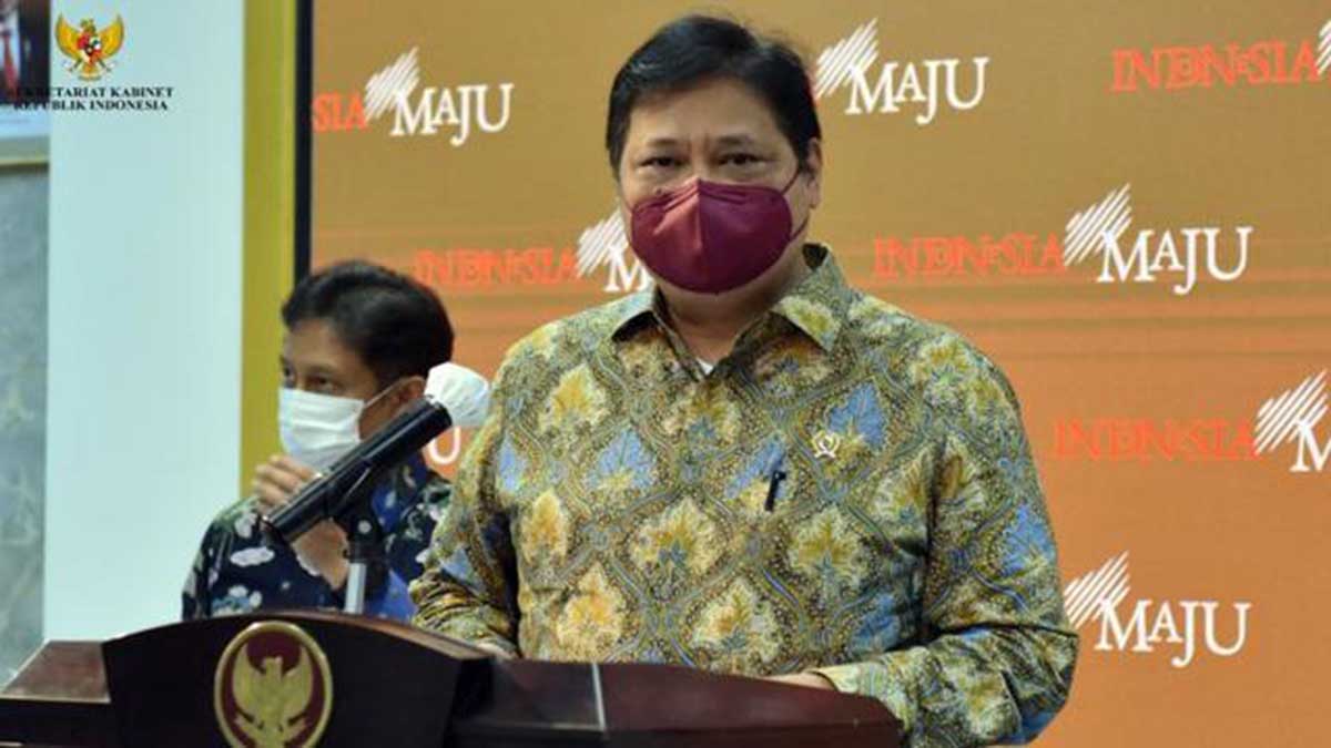 Ketua KCP-PEN Airlangga Hartarto. (ist) - 15 Wilayah Luar Jawa-Bali Akan Terapkan PPKM Darurat Mulai 12 Juli