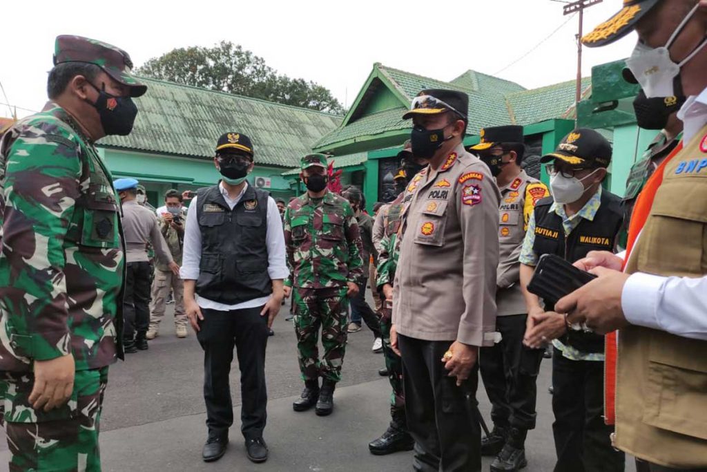 Panglima TNI meminta peran maksimal Forkopimda. (rhd) - Pulang Kampung, Panglima TNI Monitoring Penerapan Silacak dan Inarisk di Malang Raya
